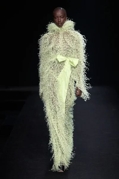 Look 43